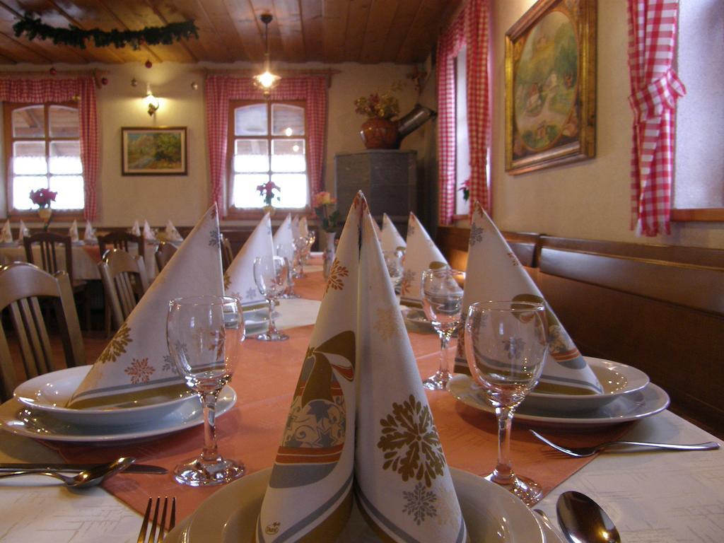 Guesthouse Mocivnik Okroglice Buitenkant foto