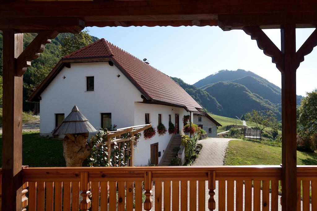 Guesthouse Mocivnik Okroglice Buitenkant foto